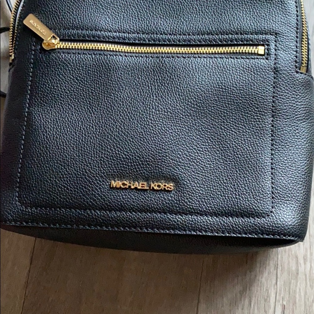 ❌SOLD❌♥️ Host Pick ♥️Jessa Michael Kors Backpack! - Picture 2 of 5